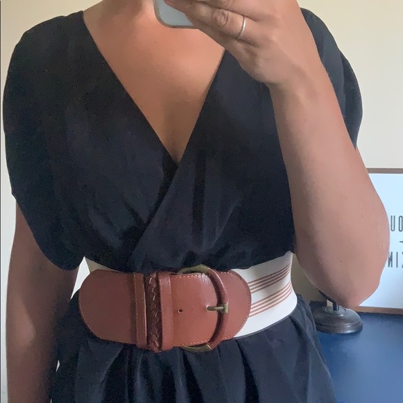 H&M black dress 👄 - Picture 4 of 5